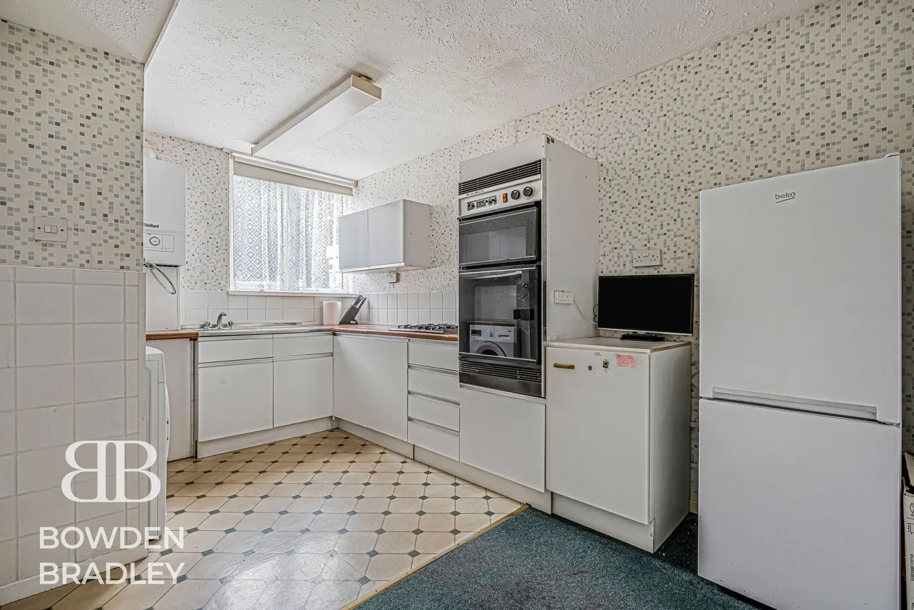 Woodman Path, Hainault, IG6, photo 9