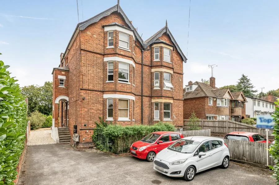 2 bed flat for sale, Western Elms Avenue, Reading, RG30