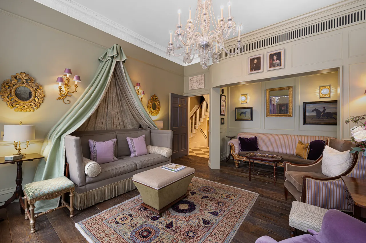 6 bed house to rent, Upper Berkeley Street, Marylebone, W1H
