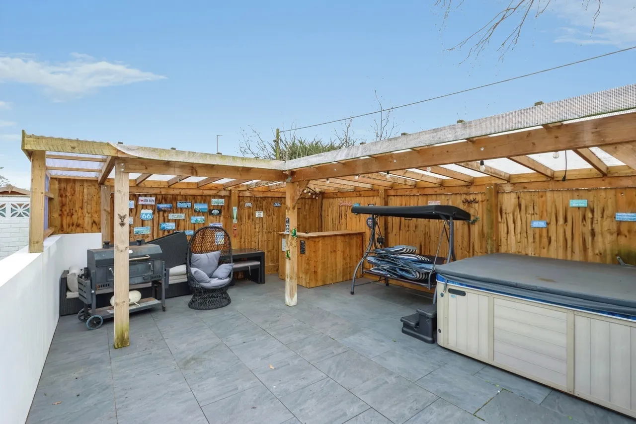 Franklyn Close, Poole, BH16, photo 10