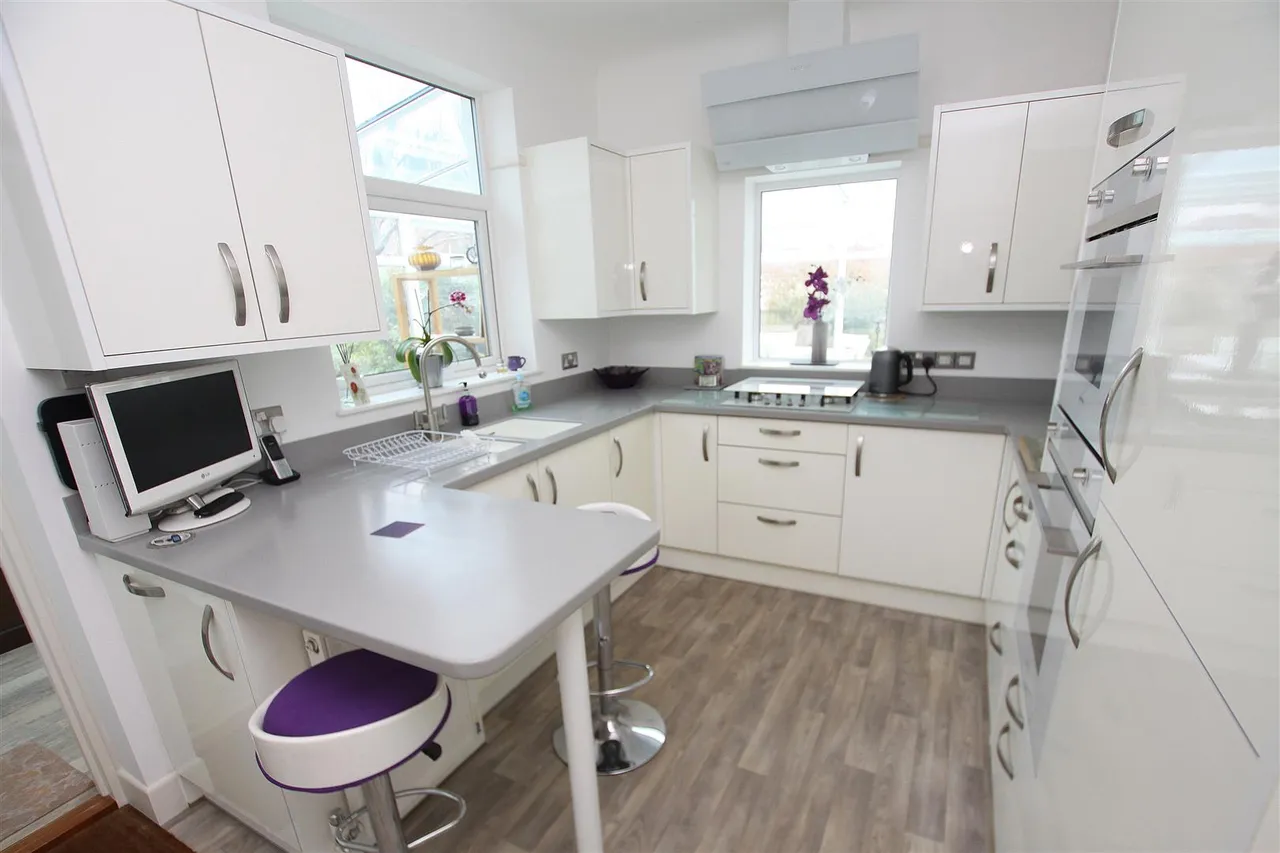 Minterne Road, Bournemouth, photo 4