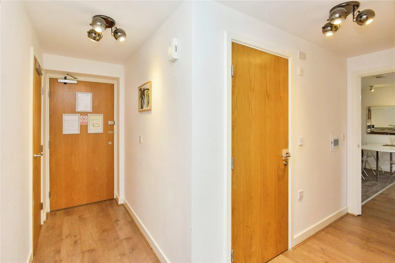Merrivale Mews, Milton Keynes, Buckinghamshire, MK9, photo 8