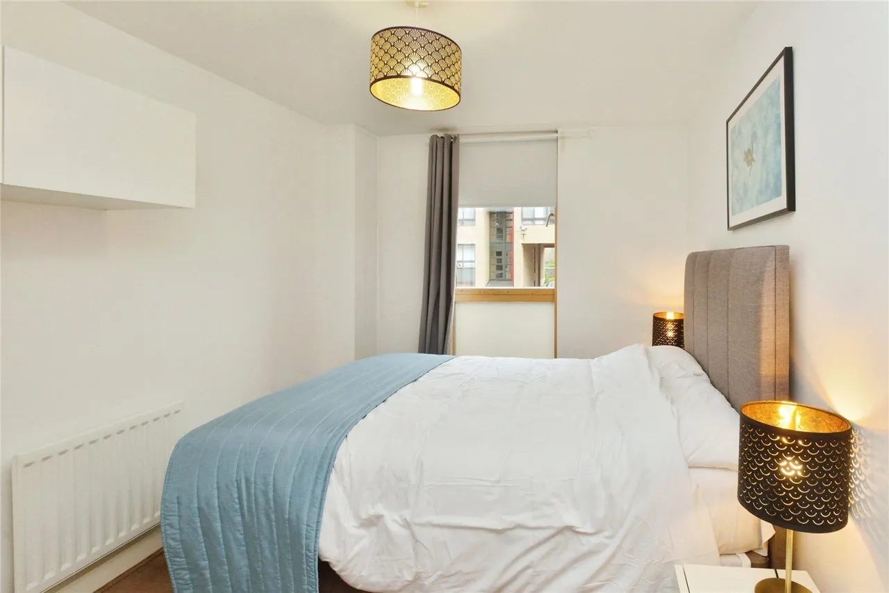 Merrivale Mews, Milton Keynes, Buckinghamshire, MK9, photo 12