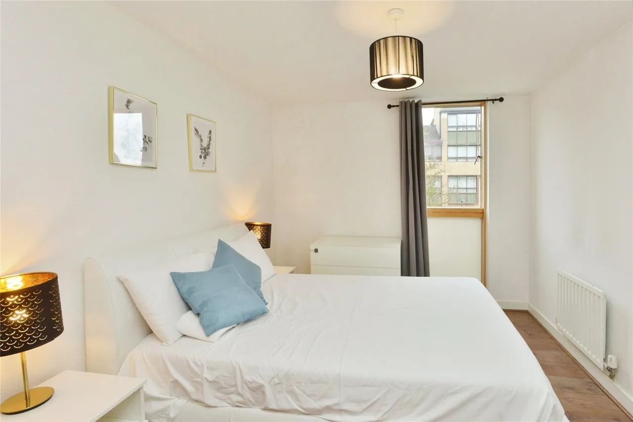 Merrivale Mews, Milton Keynes, Buckinghamshire, MK9, photo 10