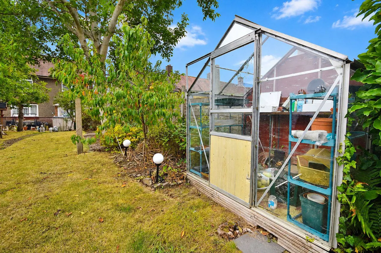 St Francis Avenue, Northampton, NN5 7EP, photo 11
