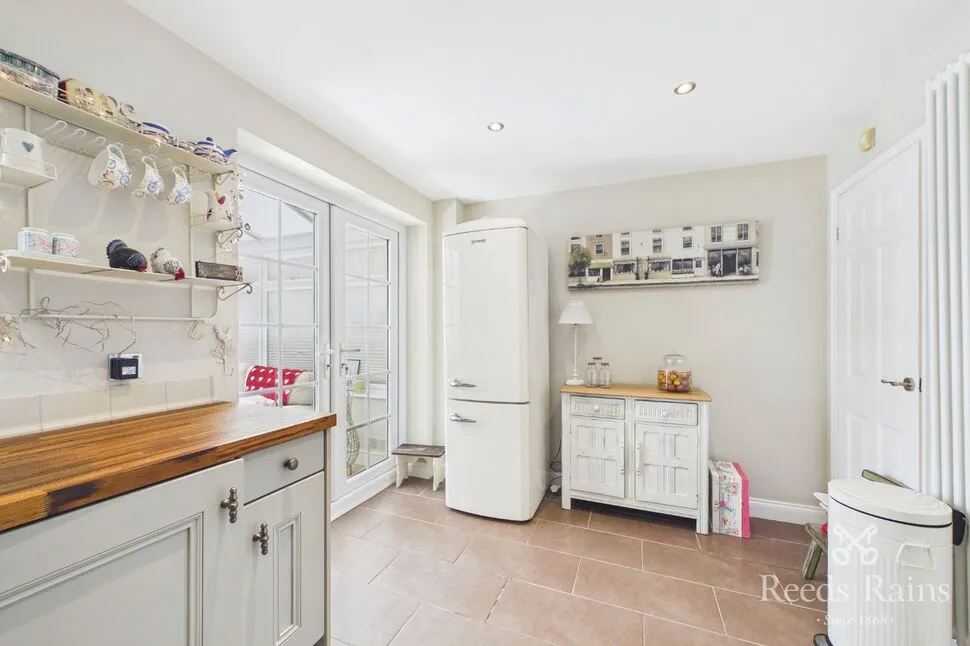 St. Pauls Court, Pontefract, West Yorkshire, WF8, photo 3