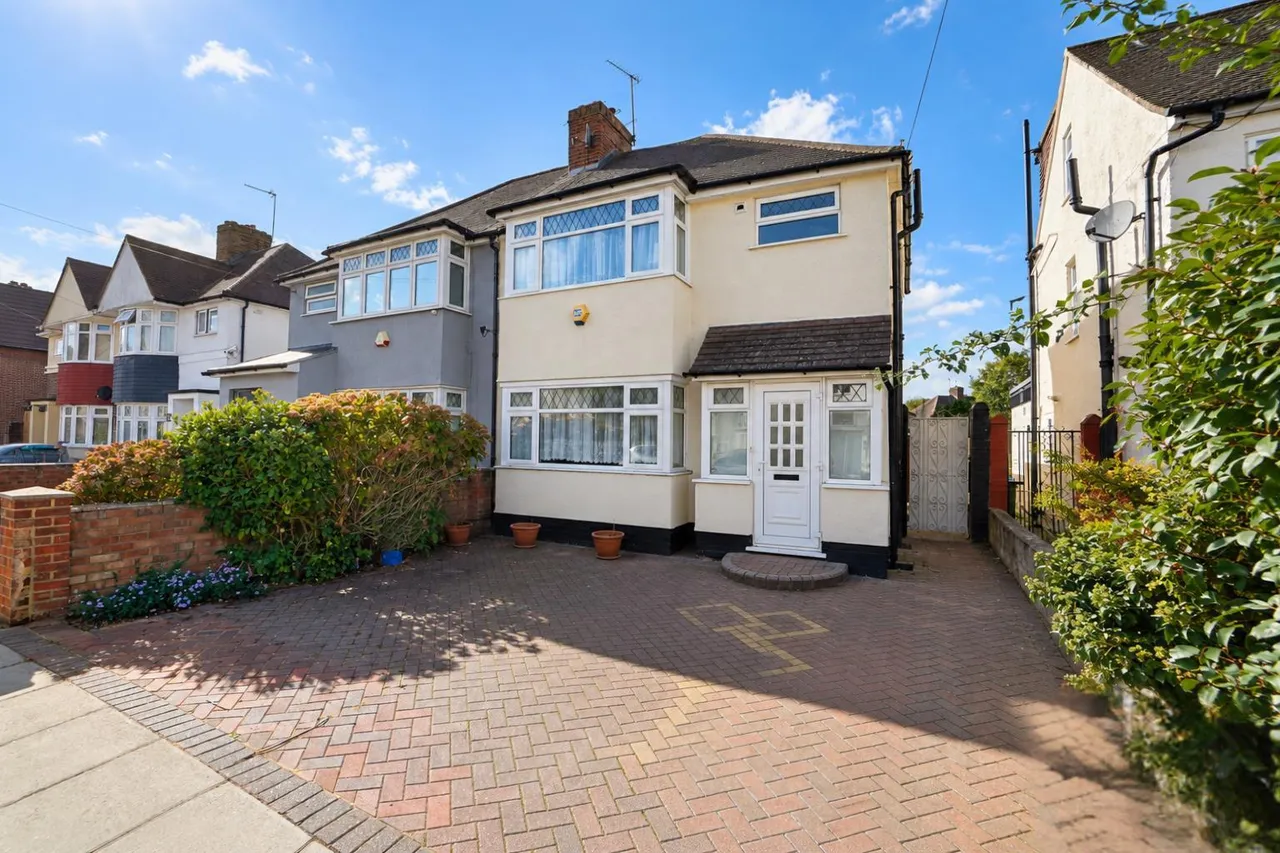3 bed house to rent, Whitton Waye, Whitton