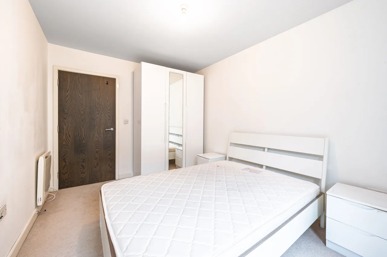 6 Empire House, 6 East Drive, London, photo 6