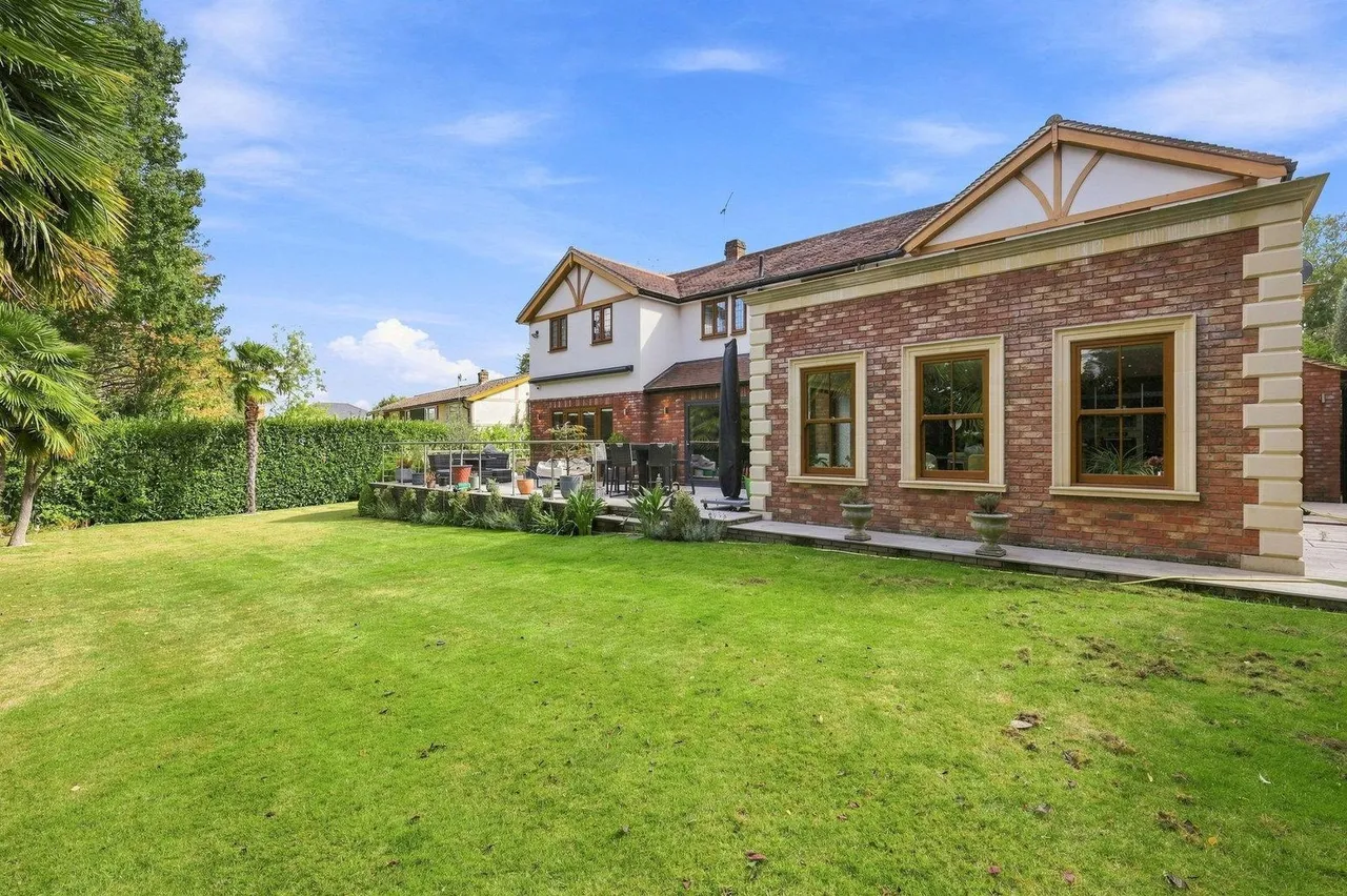 Kingfisher Close, Hutton Mount, CM13, photo 4