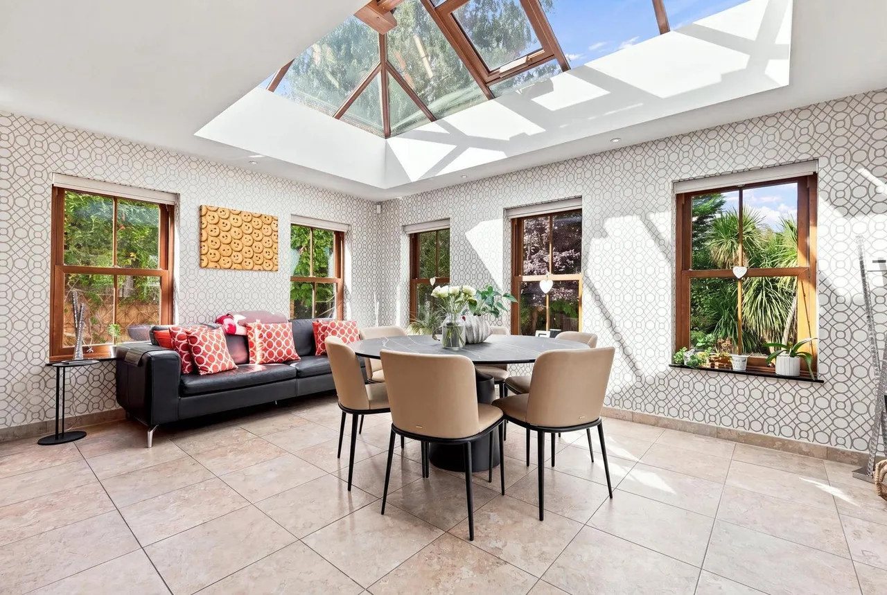 Kingfisher Close, Hutton Mount, CM13, photo 14