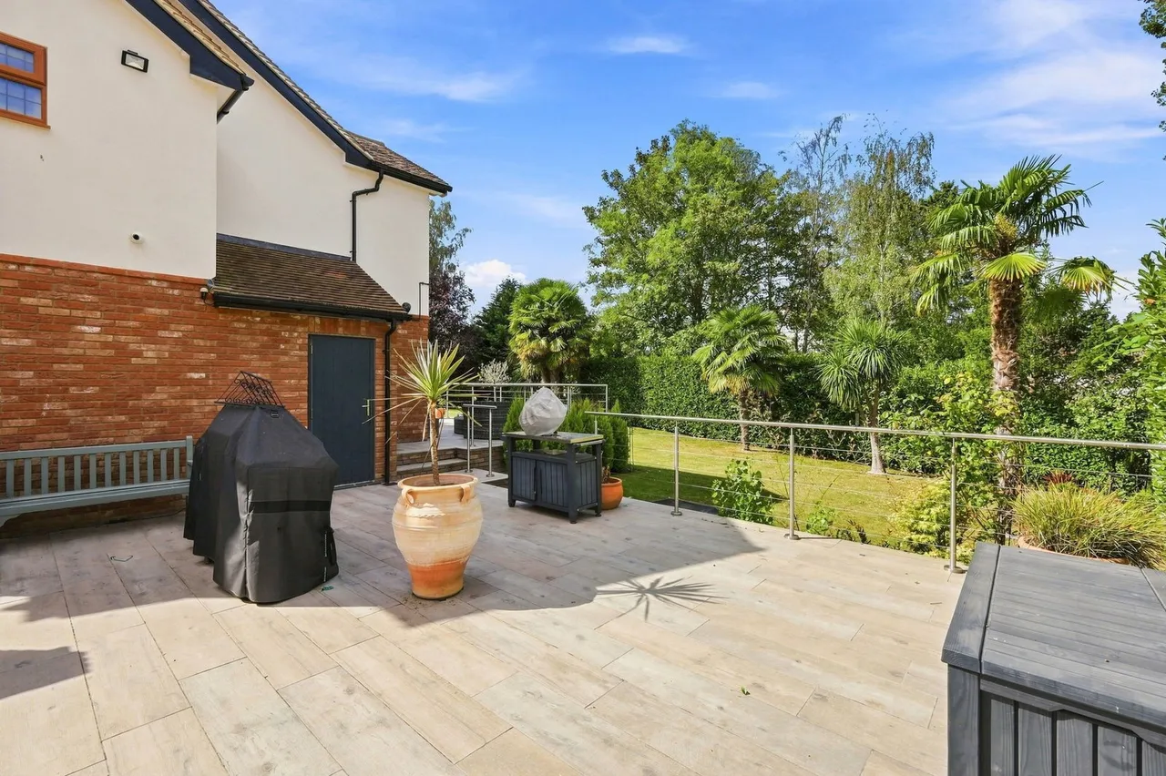 Kingfisher Close, Hutton Mount, CM13, photo 35