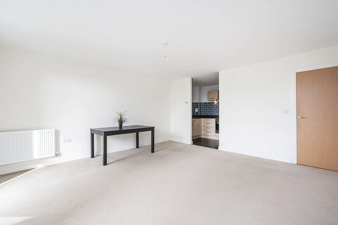 Flat 10, Felix Court, 11 Charcot Road, London, photo 8