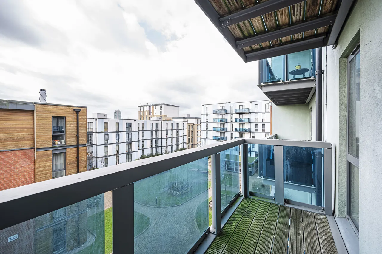 Flat 10, Felix Court, 11 Charcot Road, London, photo 9