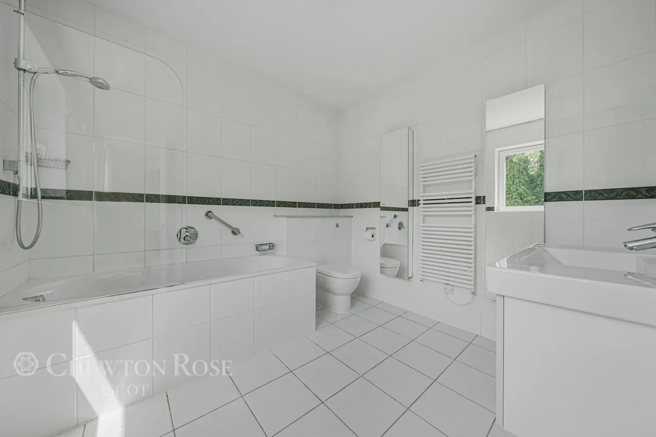Windsor Road, Ascot, photo 9