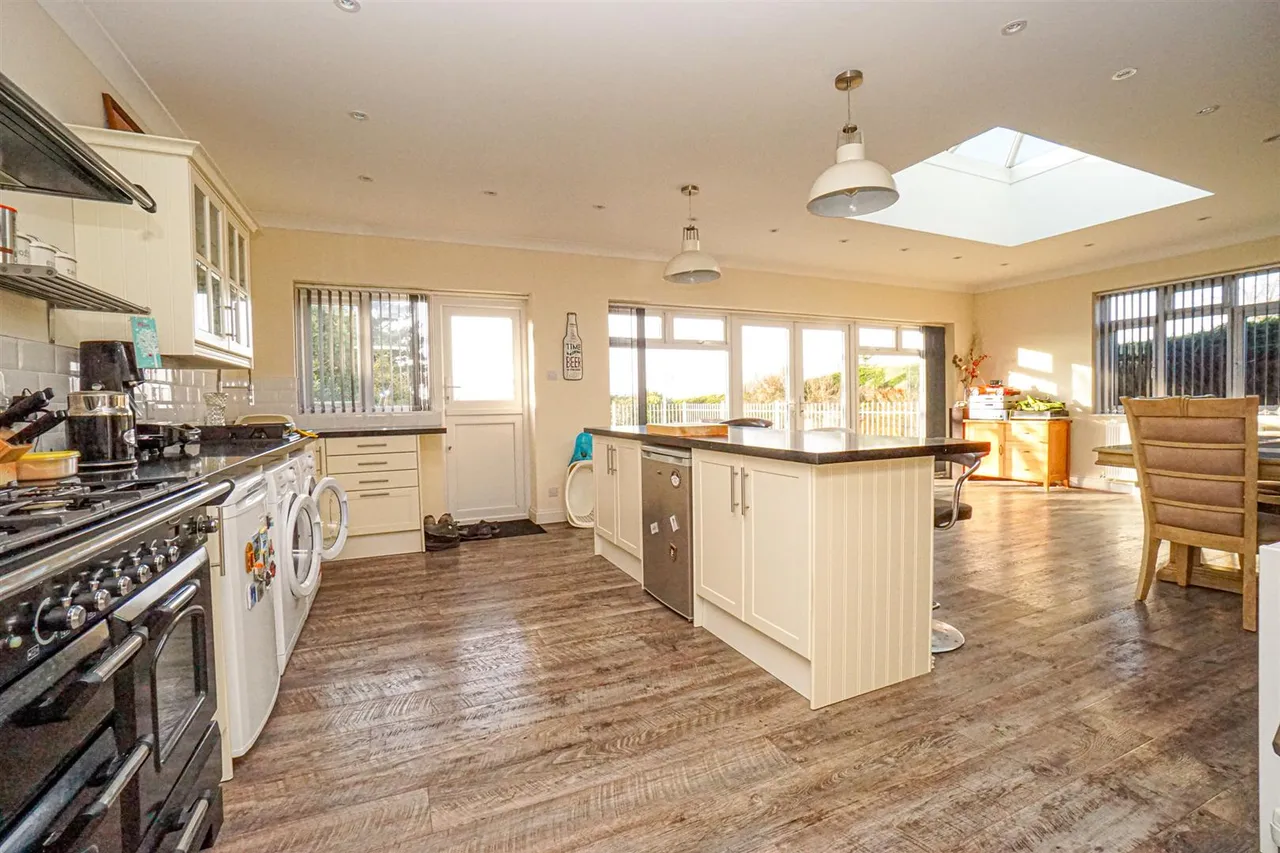 Winchelsea Road, Guestling, photo 4