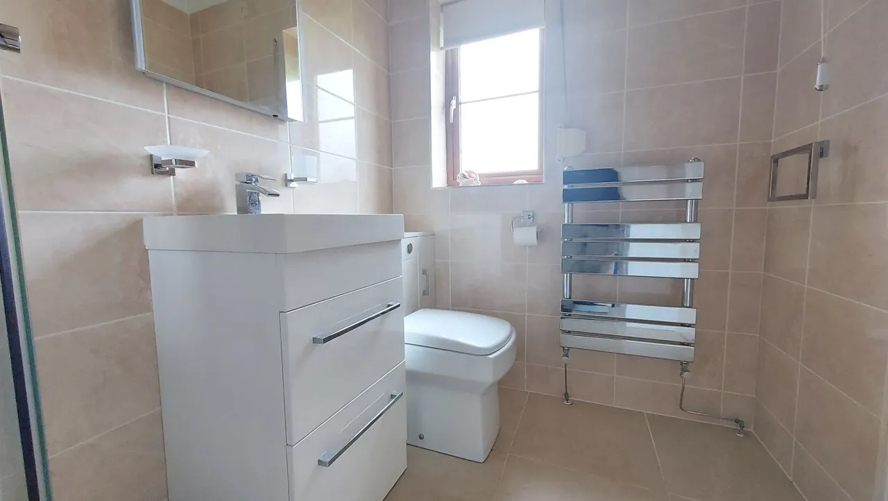 Lilac Close, Bourne, PE10, photo 11