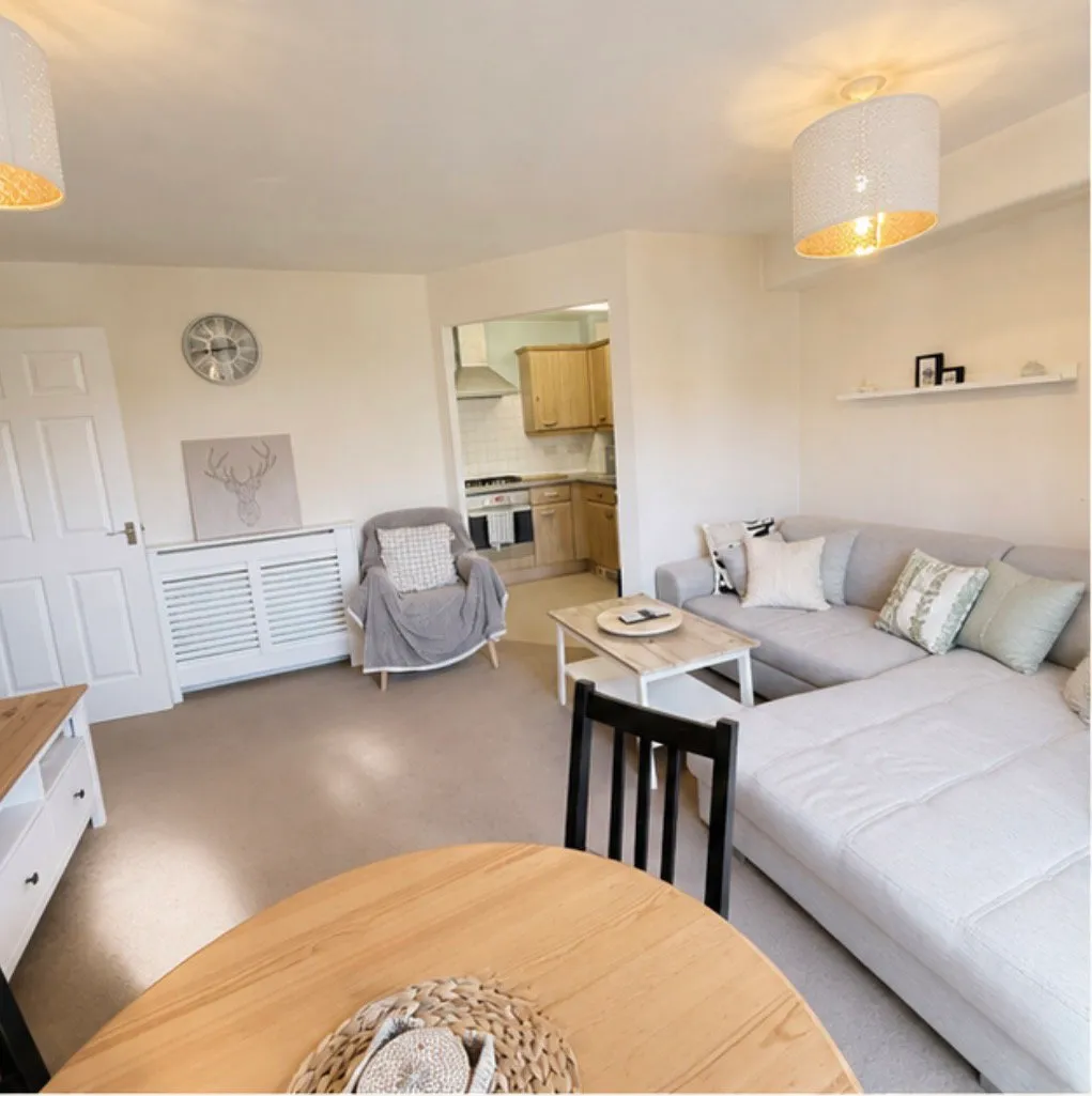 Cable Crescent, Woburn Sands, MK17, photo 13
