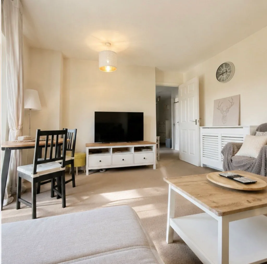 Cable Crescent, Woburn Sands, MK17, photo 6