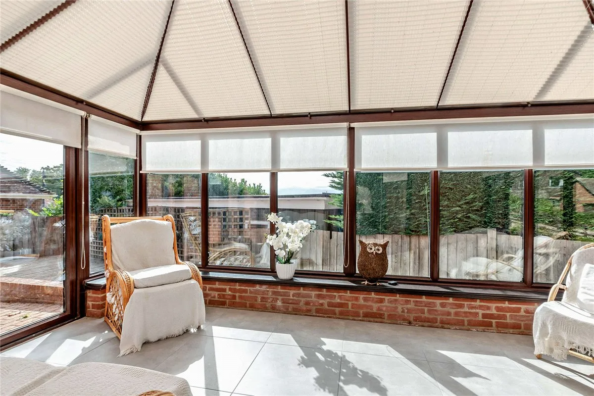 Harewood Drive, Cold Ash, RG18, photo 11