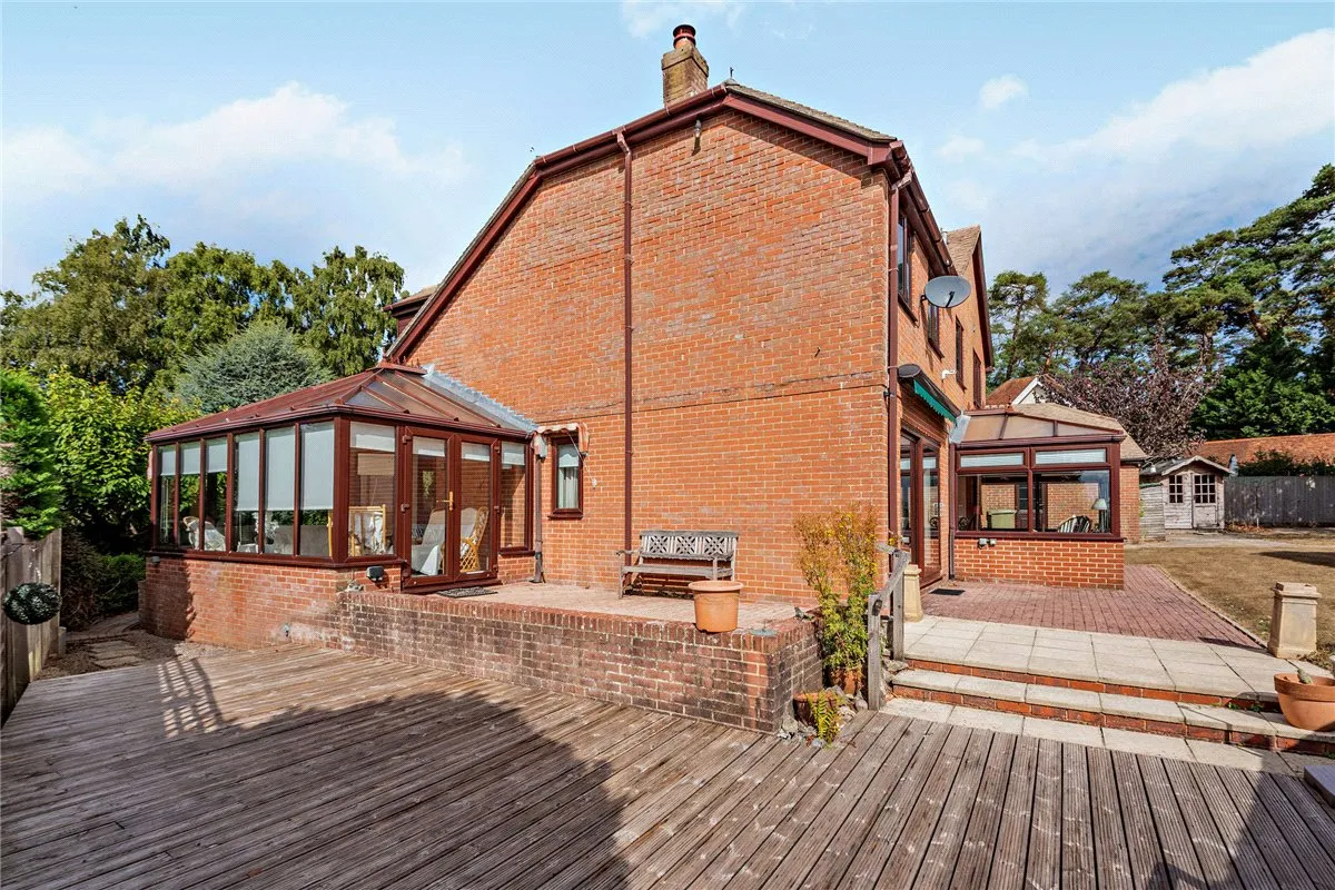 Harewood Drive, Cold Ash, RG18, photo 22