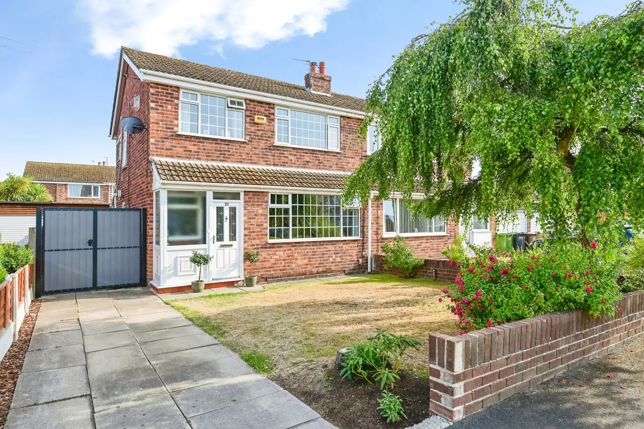 3 bed house for sale, Hampton Road, Liverpool, L37