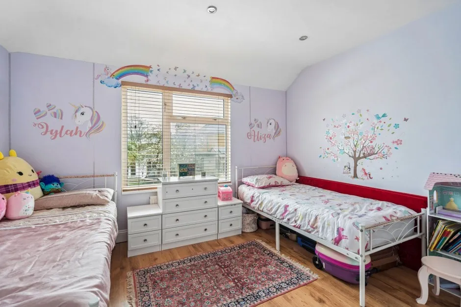 Parkfield Avenue, Hillingdon, UB10, photo 14