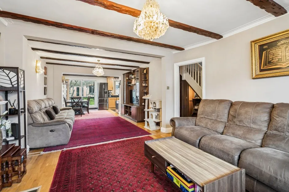 Parkfield Avenue, Hillingdon, UB10, photo 6