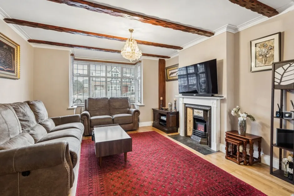 Parkfield Avenue, Hillingdon, UB10, photo 8