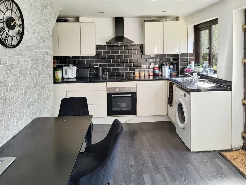 Gladstone Street, Hadley, Shropshire, TF1, photo 3