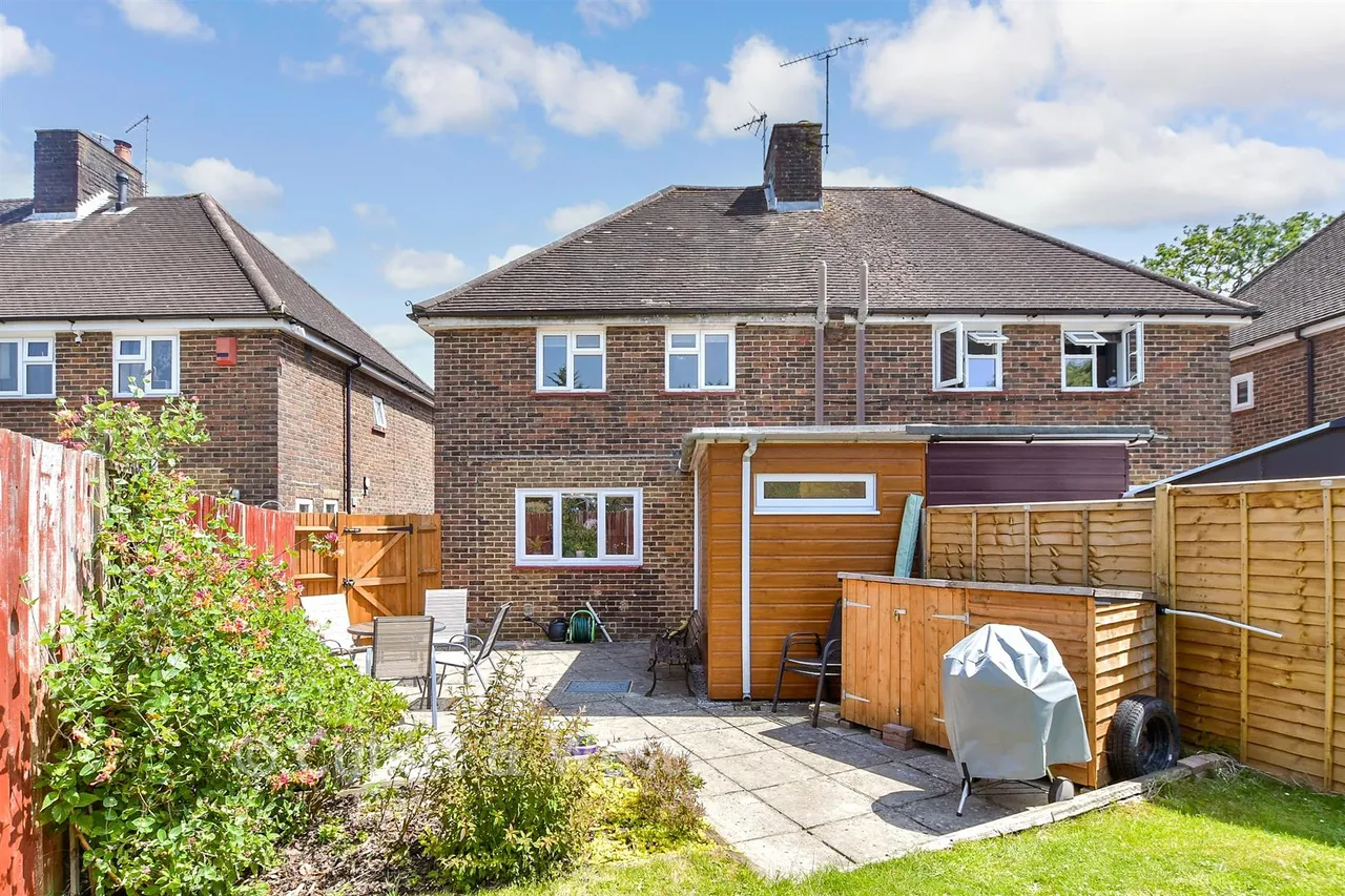 Ifield Road, West Green, RH11, photo 14
