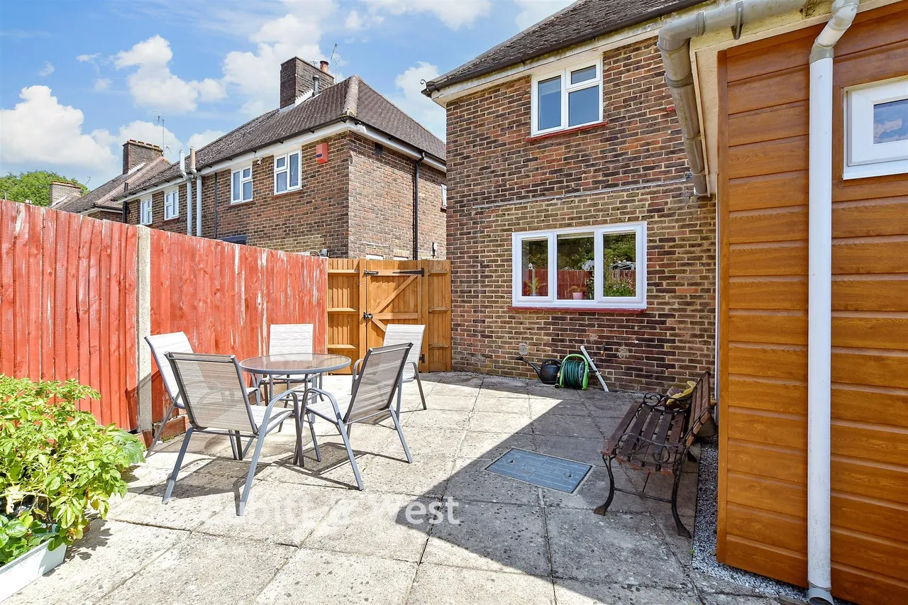 Ifield Road, West Green, RH11, photo 15