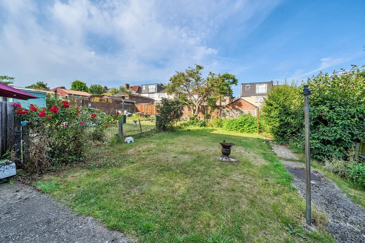 Edison Road, DA16, photo 9