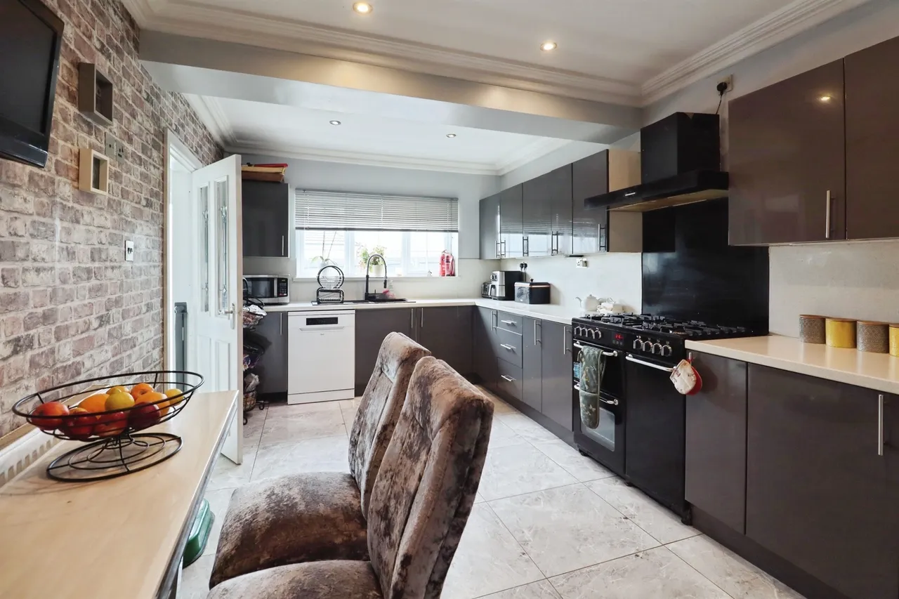 Gellideg Road, Pontypridd, CF37, photo 2