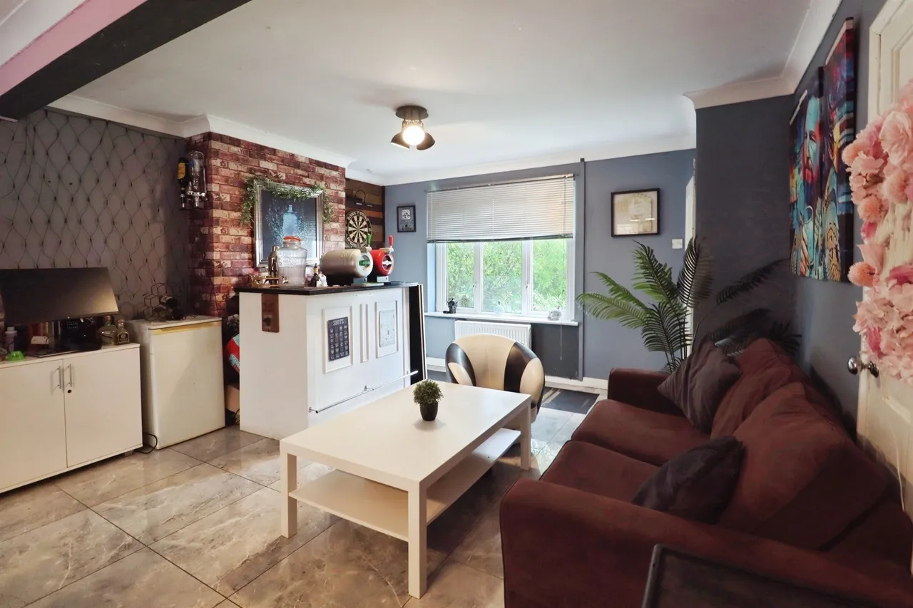 Gellideg Road, Pontypridd, CF37, photo 6
