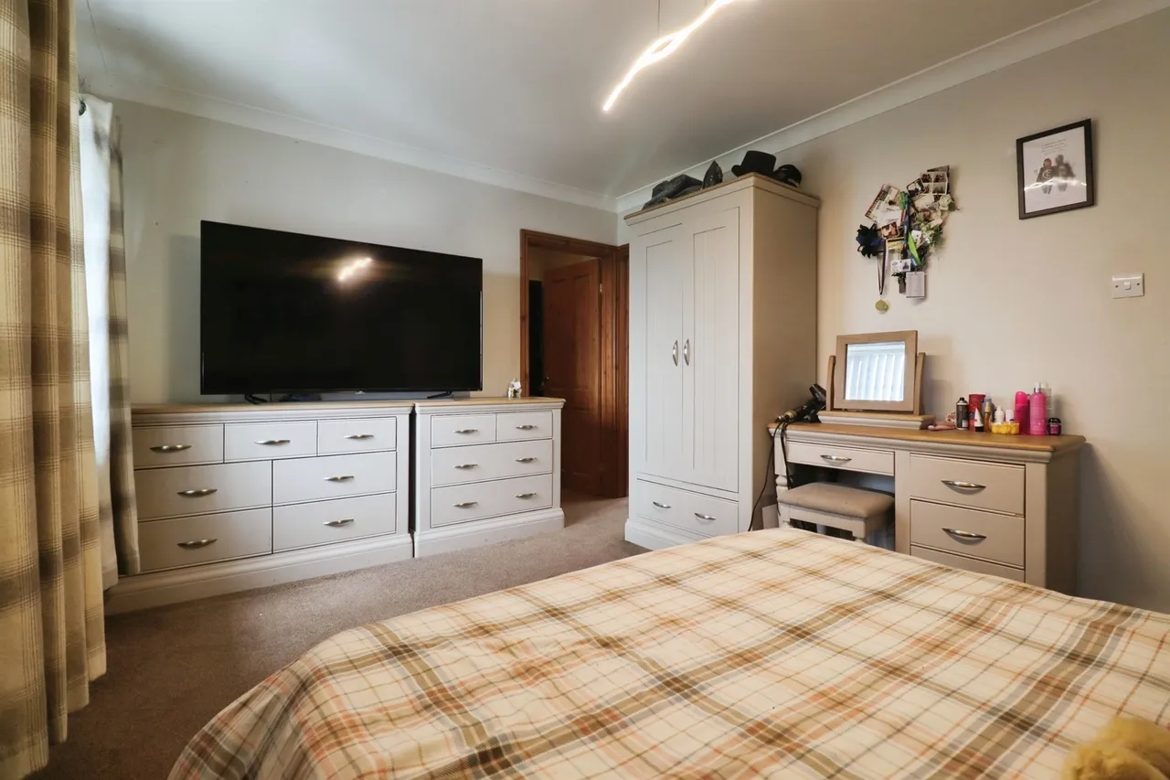 Gellideg Road, Pontypridd, CF37, photo 21