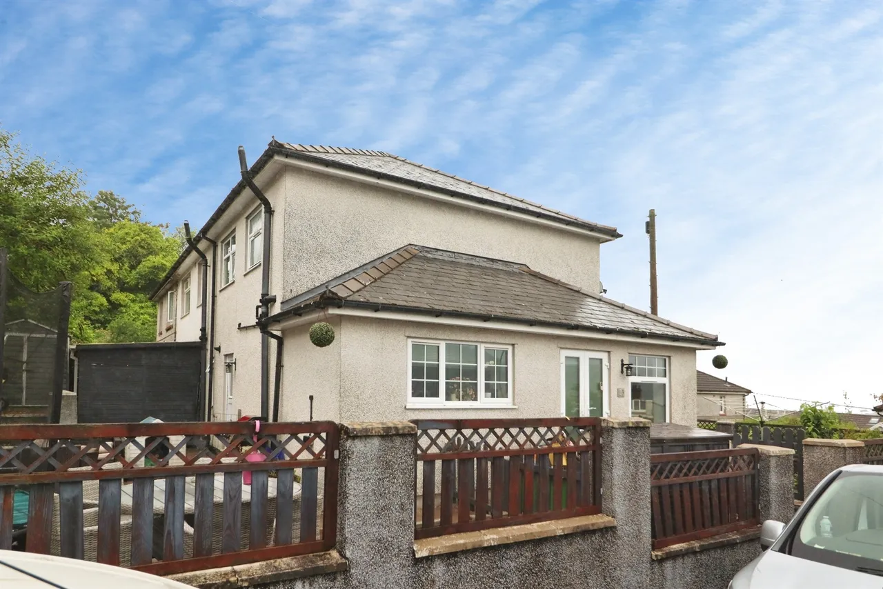 Gellideg Road, Pontypridd, CF37, photo 16
