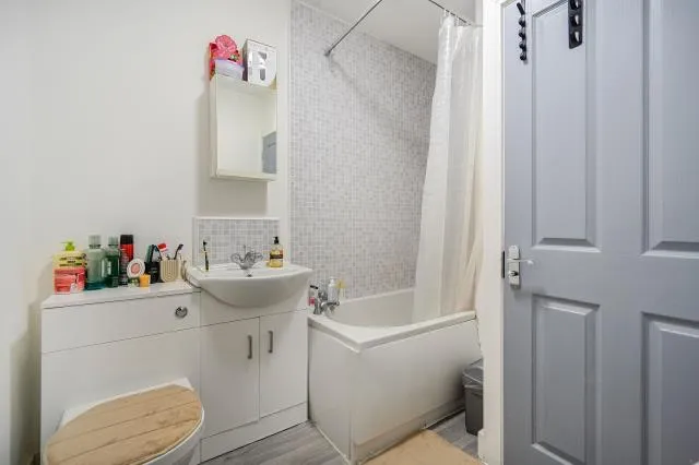 Winifred Street, Swindon, SN3, photo 14