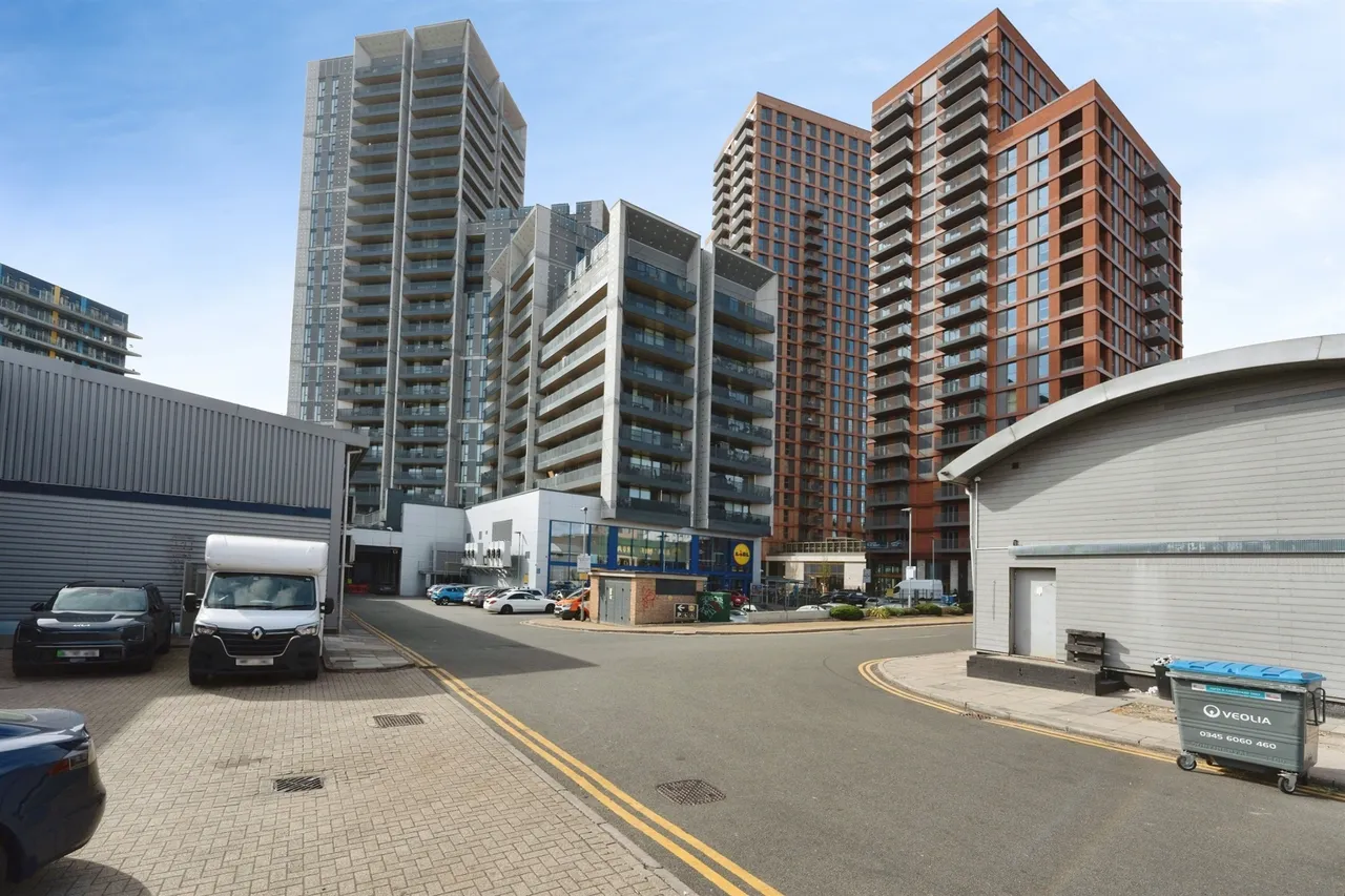 1 bed flat for sale, Ealing Road, Wembley, HA0