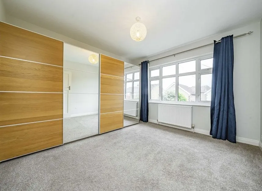 Sunmead Road, Sunbury on Thames, TW16, photo 4