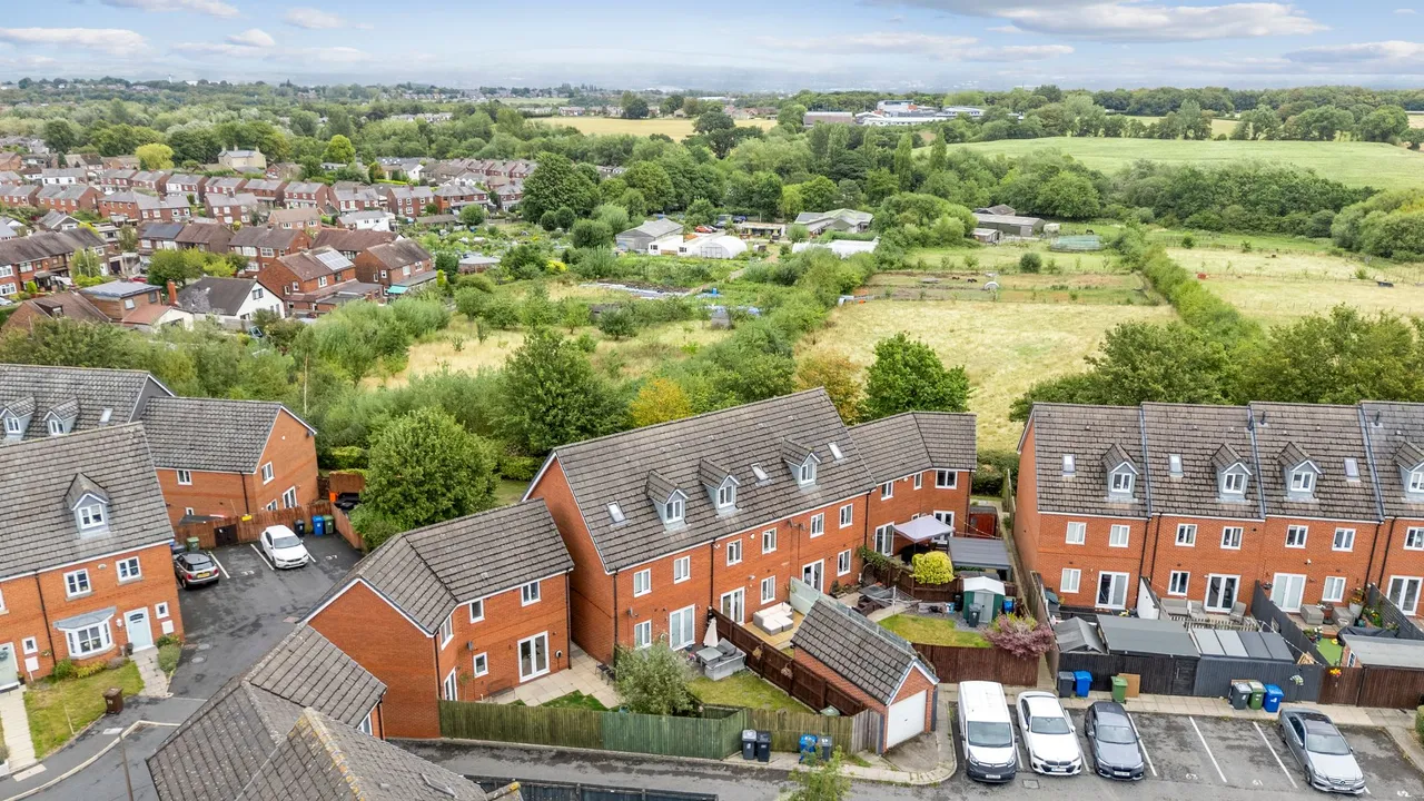 Hartley Green Gardens, Billinge, Wigan, Wigan, WN5 7GB, photo 26