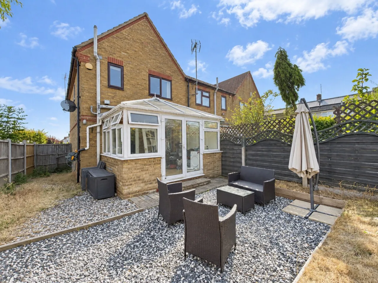 Rowan Way, Canewdon, photo 4