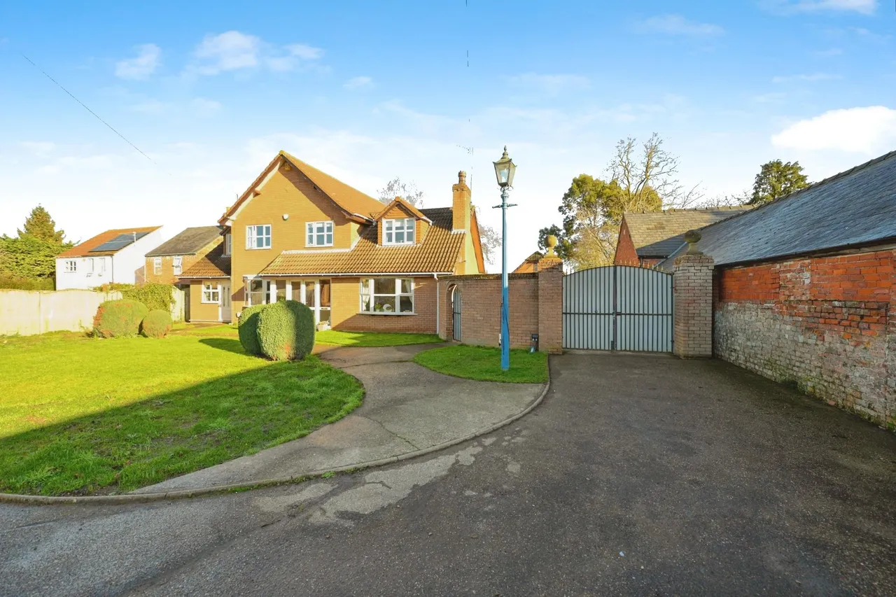 Station Road, Wisbech Saint Mary, PE13, photo 2