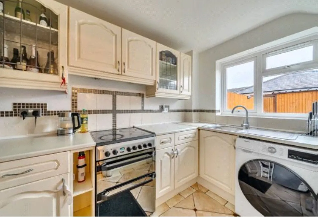 Muirfield House, St Andrews, RG12, photo 3