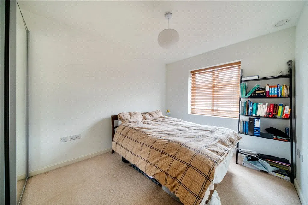 Brickfield Road, Mitcham, CR4, photo 5
