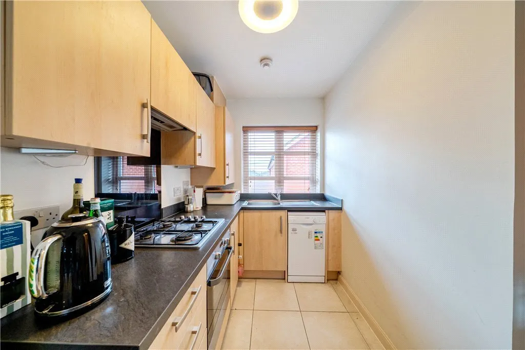 Brickfield Road, Mitcham, CR4, photo 7