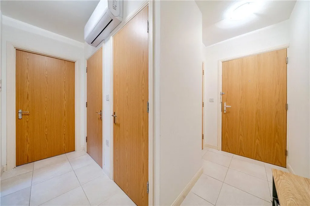 Brickfield Road, Mitcham, CR4, photo 8