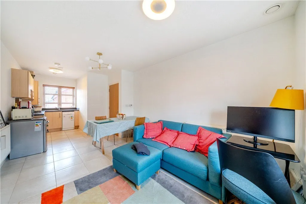 1 bed flat for sale — Brickfield Road, Mitcham, CR4