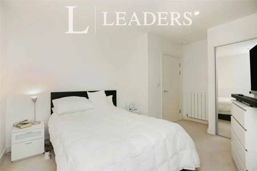 Meadowside, London, SE9, photo 3