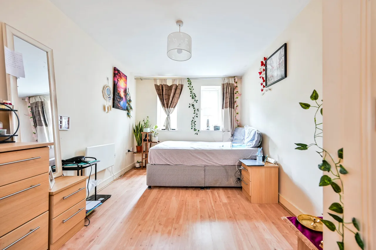 19 Abingdon Court, 9 Heathside Road, Woking, photo 4