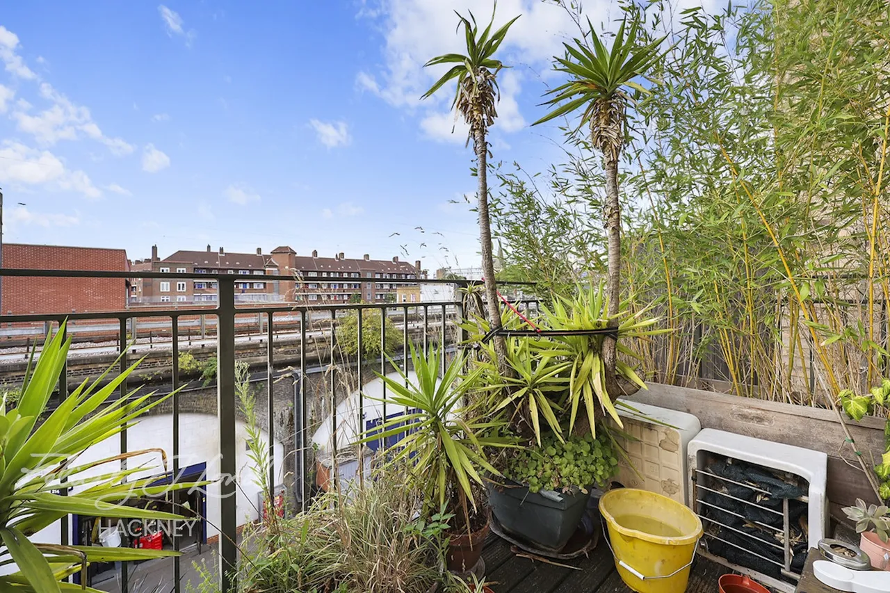 Ponsford Street, London, E9, photo 3